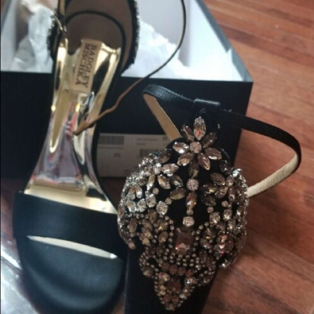 Badgley Mischka Embellished Satin Black Sandals 10